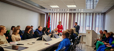 День информирования  по теме: "День народного единства: значение мира и согласия"