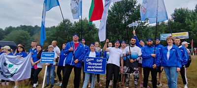 Коллектив ОАО "Полоцкий молочный комбинат" принял участие в районном, туристическом слёте среди молодёжи, работников организаций Полоцкого района на озере Суя.